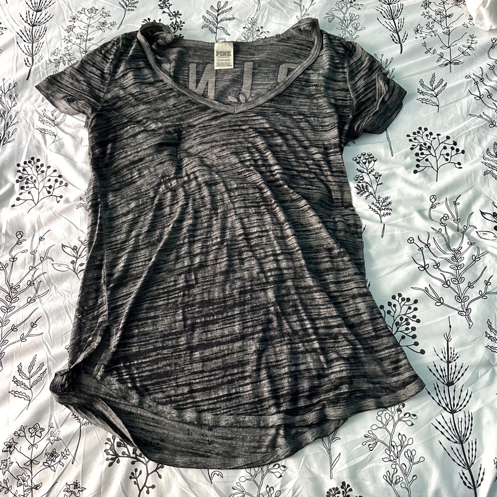 PINK v-neck t-shirt
